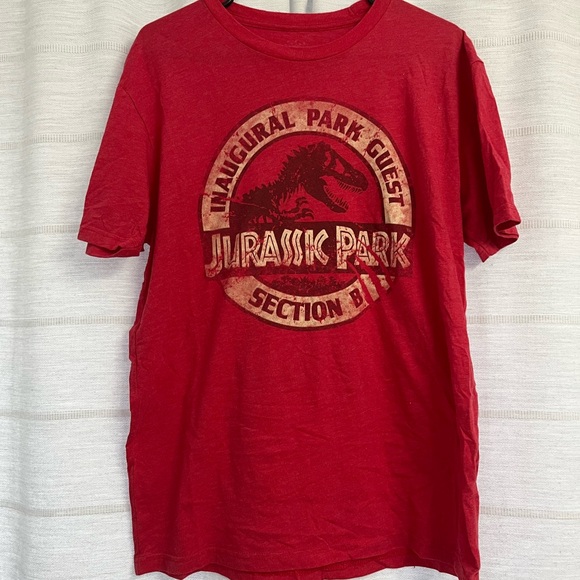 Jurassic Park t-shirt from Universal Orlando - Picture 1 of 2
